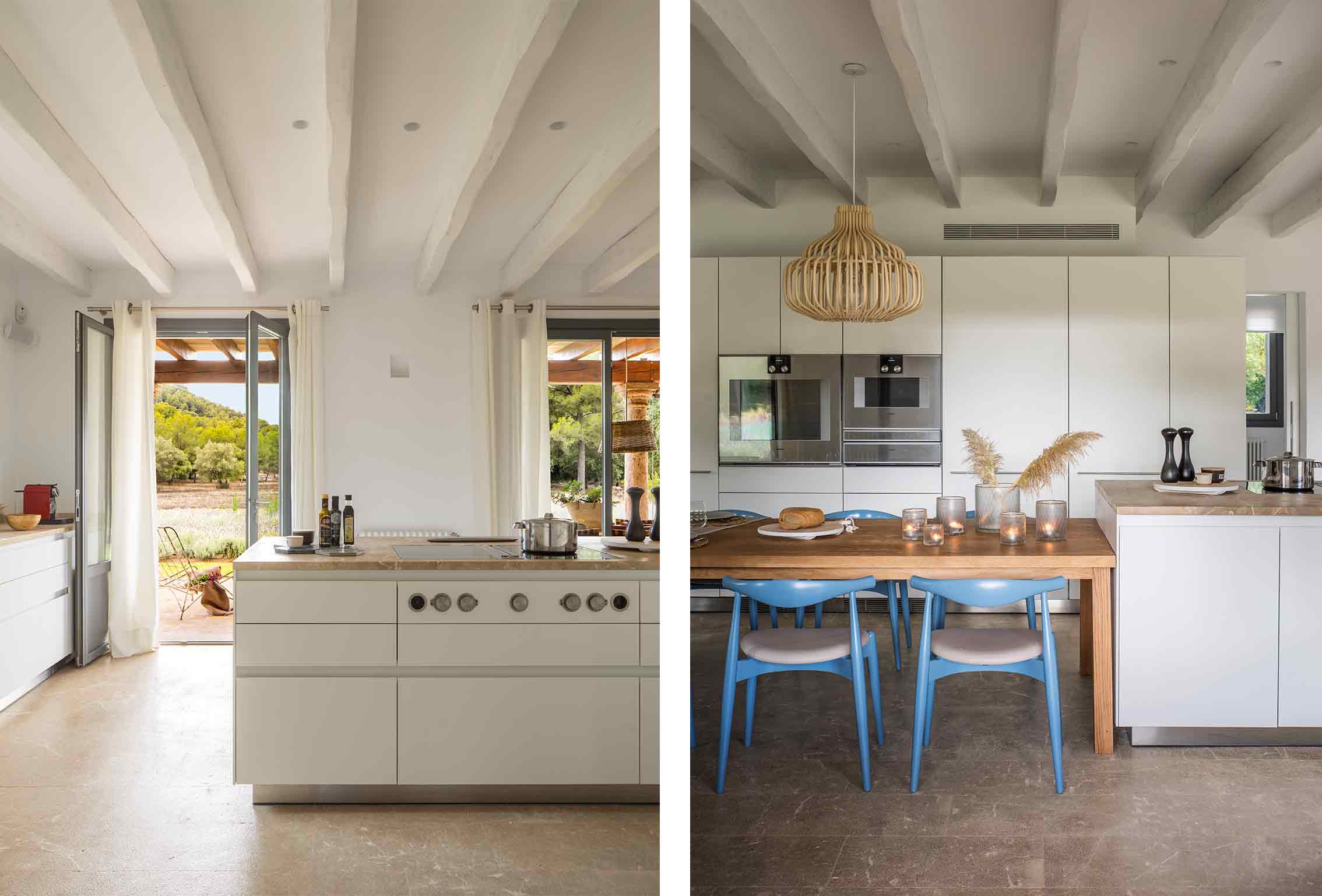 Cocina blanca con isla, mesa de madera, sillas azules y vigas blancas, en dos vistas